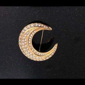 Joan Rivers brooch